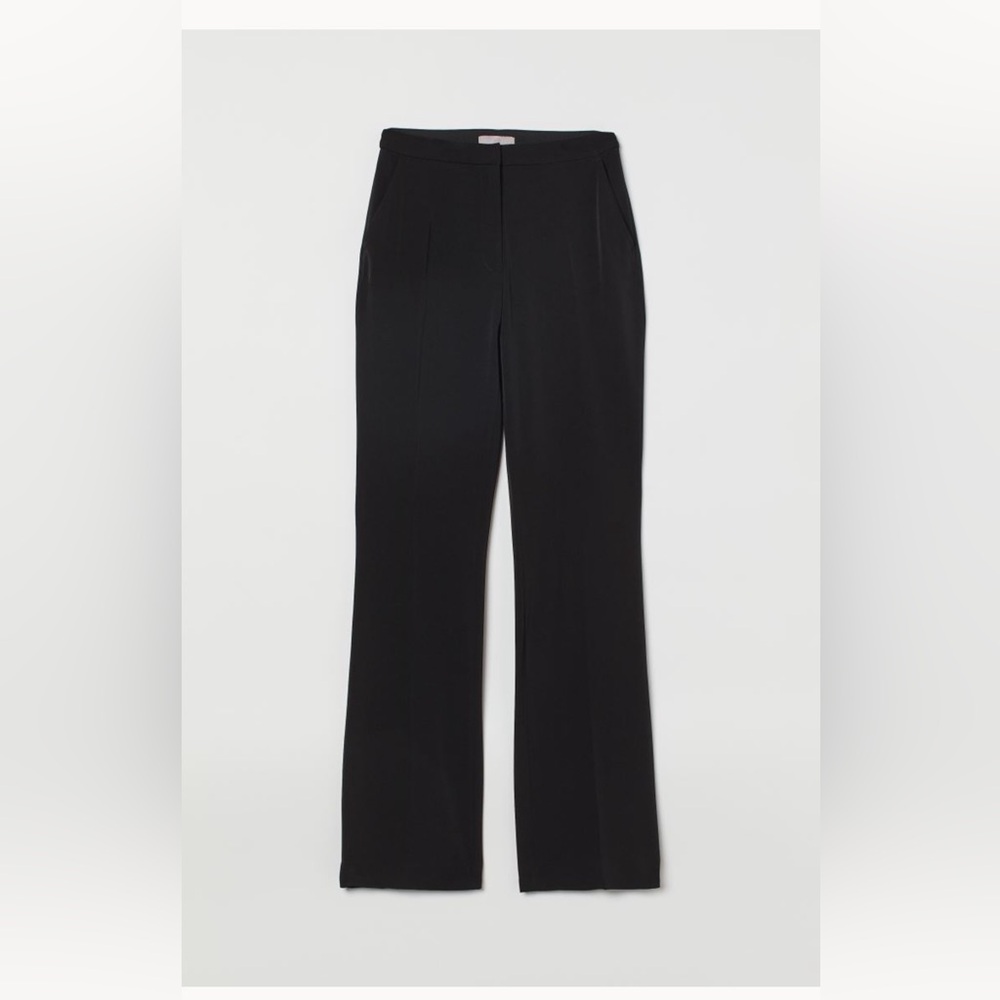 H&M Creased dress pant. New with tags!